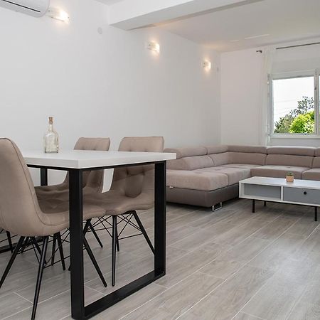 Apartmani Vrtodusic Banjol Kültér fotó
