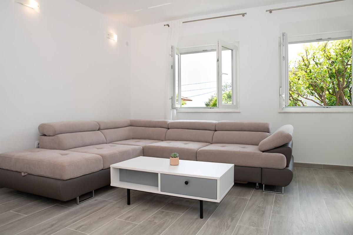 Apartmani Vrtodusic Banjol Kültér fotó